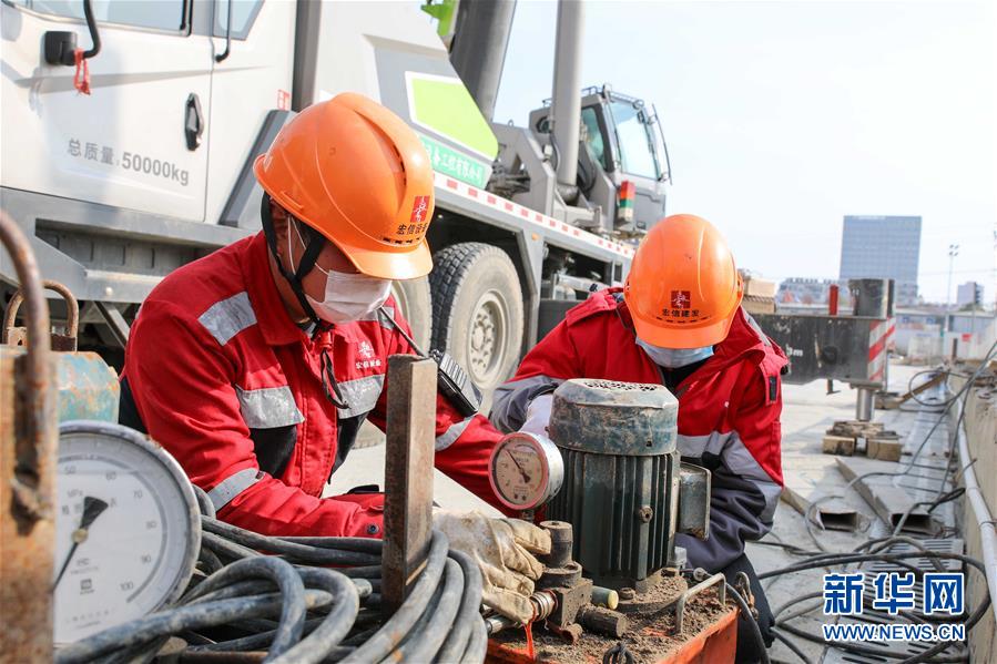 安徽合肥:重點(diǎn)民生工程陸續(xù)復(fù)工 安徽合肥:重點(diǎn)民生工程陸續(xù)復(fù)工